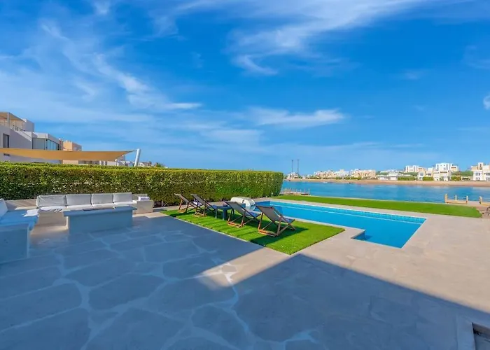 Fanadir With Private Pool Hurghada